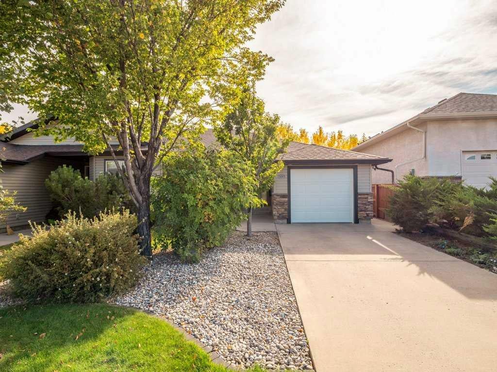 Photo of 420 Mt Sunburst Crescent W, Lethbridge, AB T1K 5T7 (MLS # A2348132)