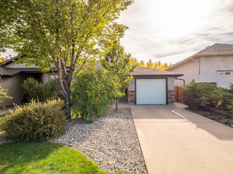 Photo of 420 Mt Sunburst Crescent W, Lethbridge, AB T1K 5T7 (MLS # A2348132)