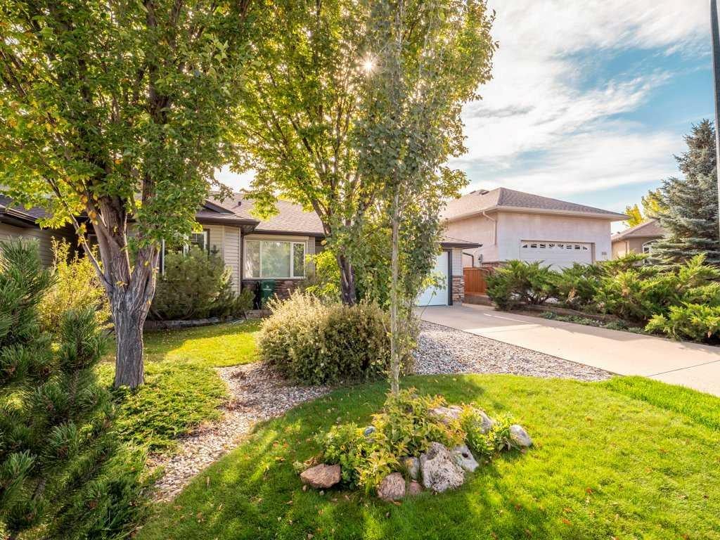 Photo of 420 Mt Sunburst Crescent W, Lethbridge, AB T1K 5T7 (MLS # A2348132)