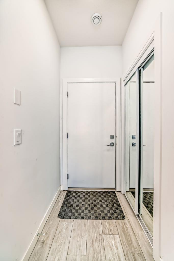 202 CREEKSTONE Drive SW