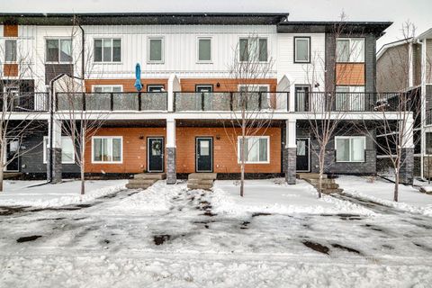 202 CREEKSTONE Drive SW Calgary AB T2X 5L1