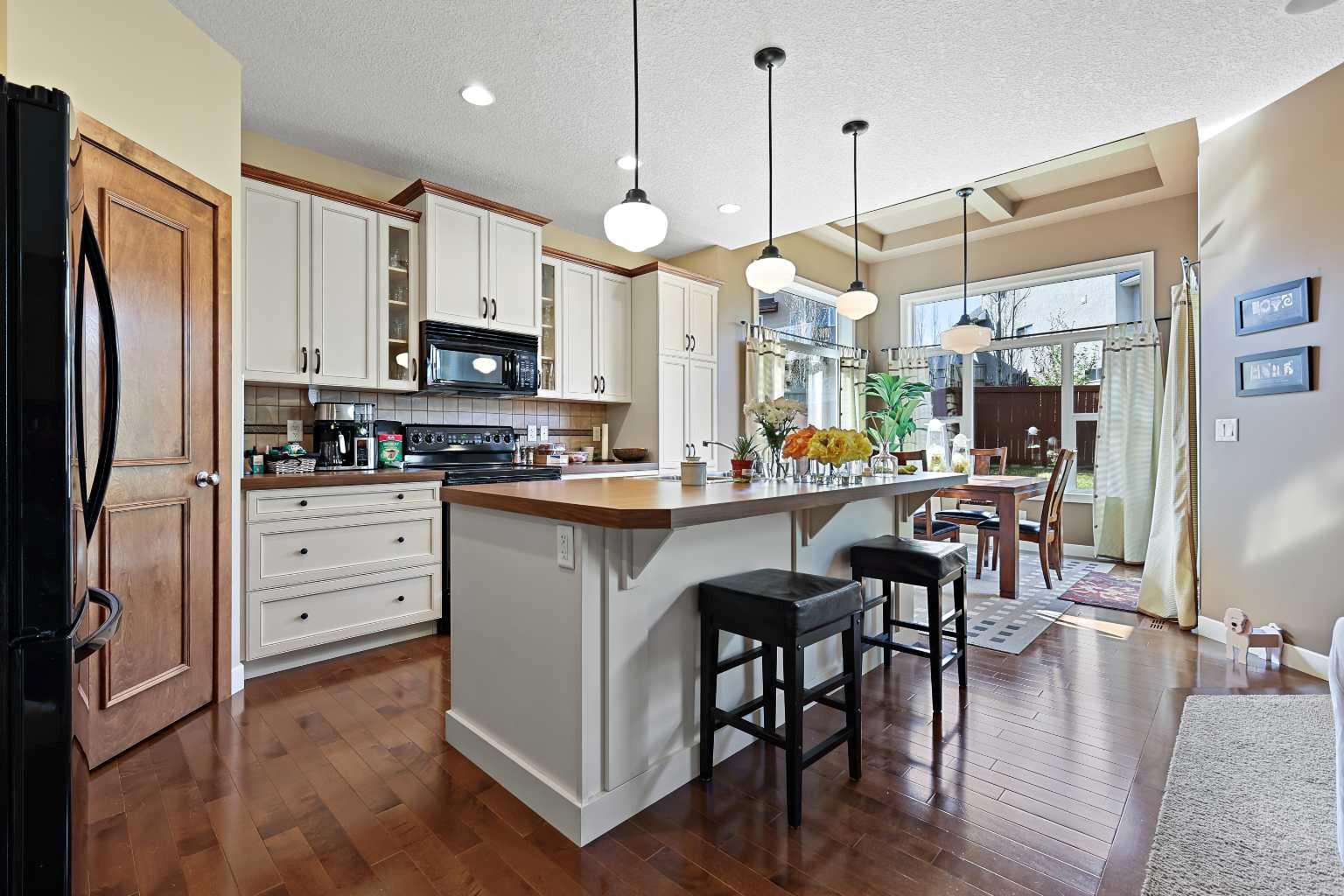 438 Cranston Drive SE