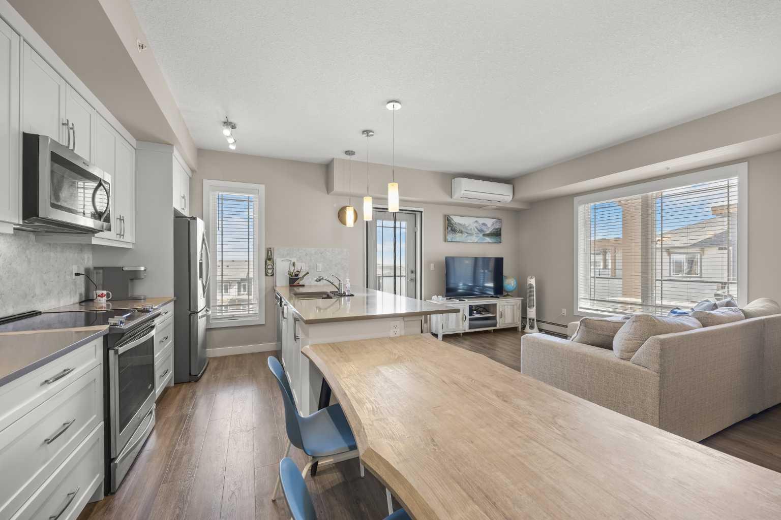 150 Auburn Meadows Manor SE 401