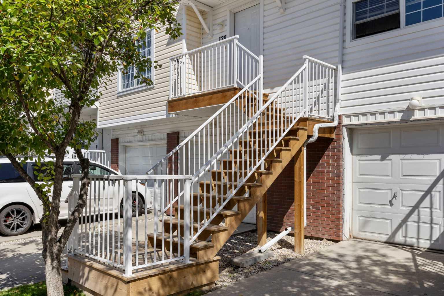 120 Prestwick Acres Lane SE