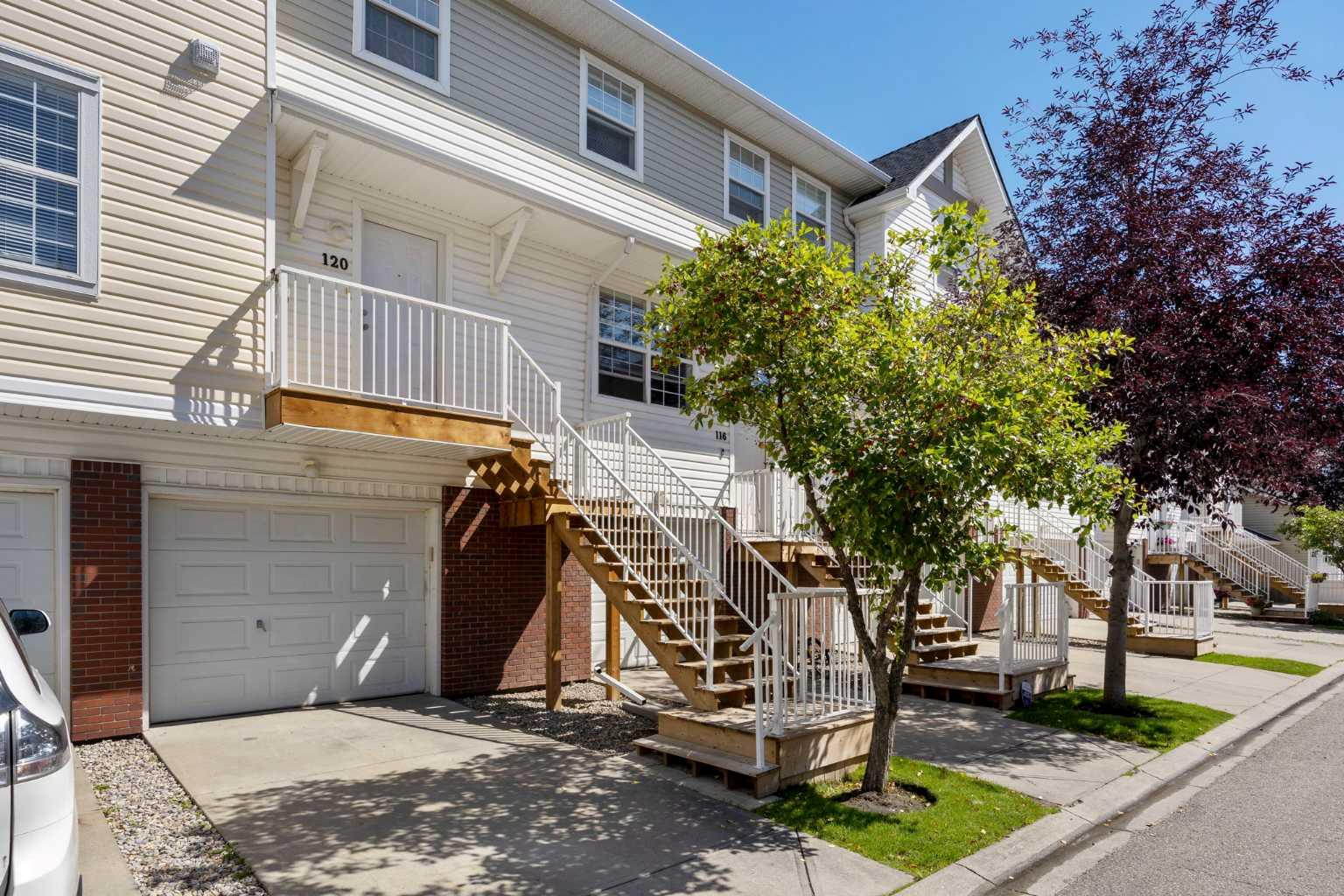 120 Prestwick Acres Lane SE