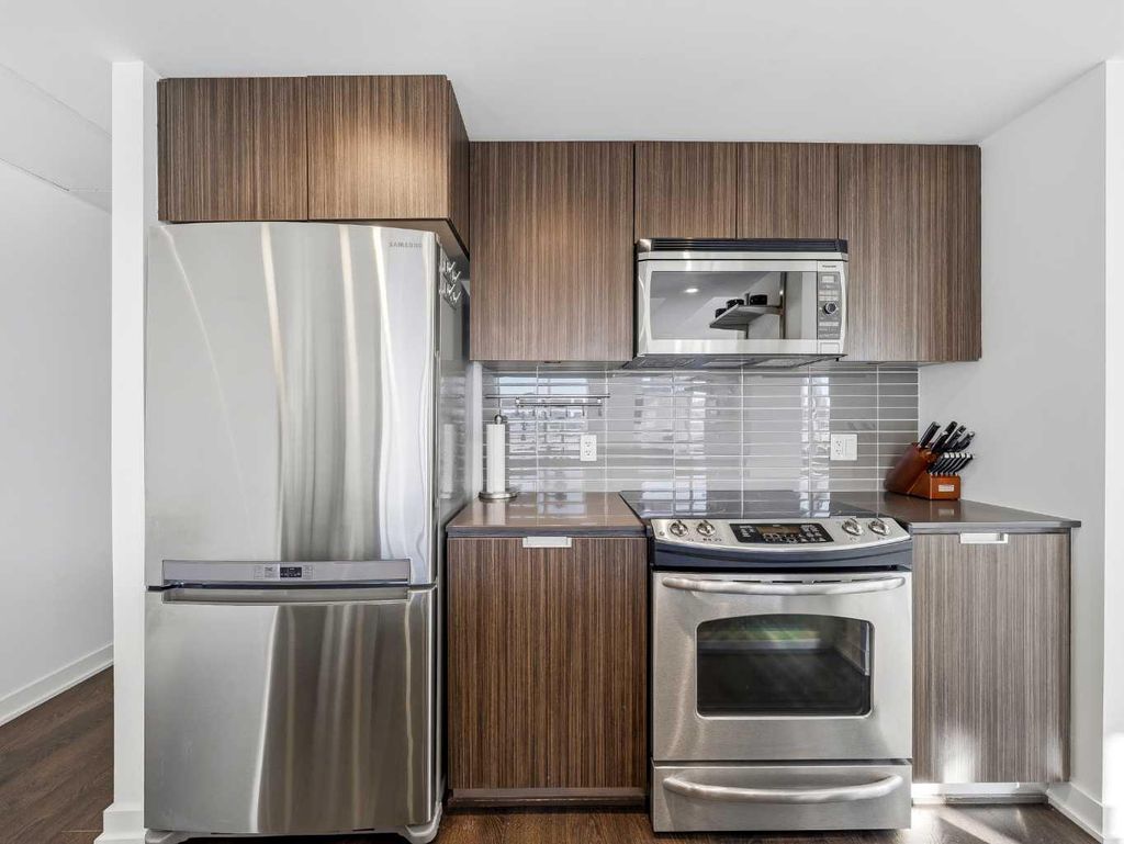 Photo of 626 14 Avenue SW #1011, Calgary, AB T2R 0X4 (MLS # A2292841)