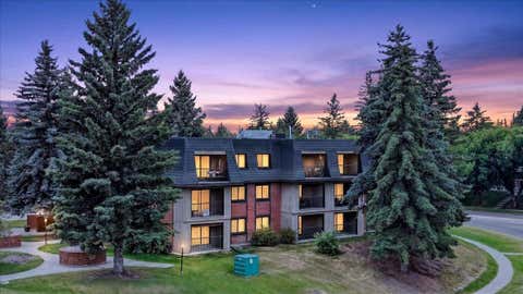 Photo of 4001C 49 Street NW #3106, Calgary, AB T3A 2C9 (MLS # A2334913)