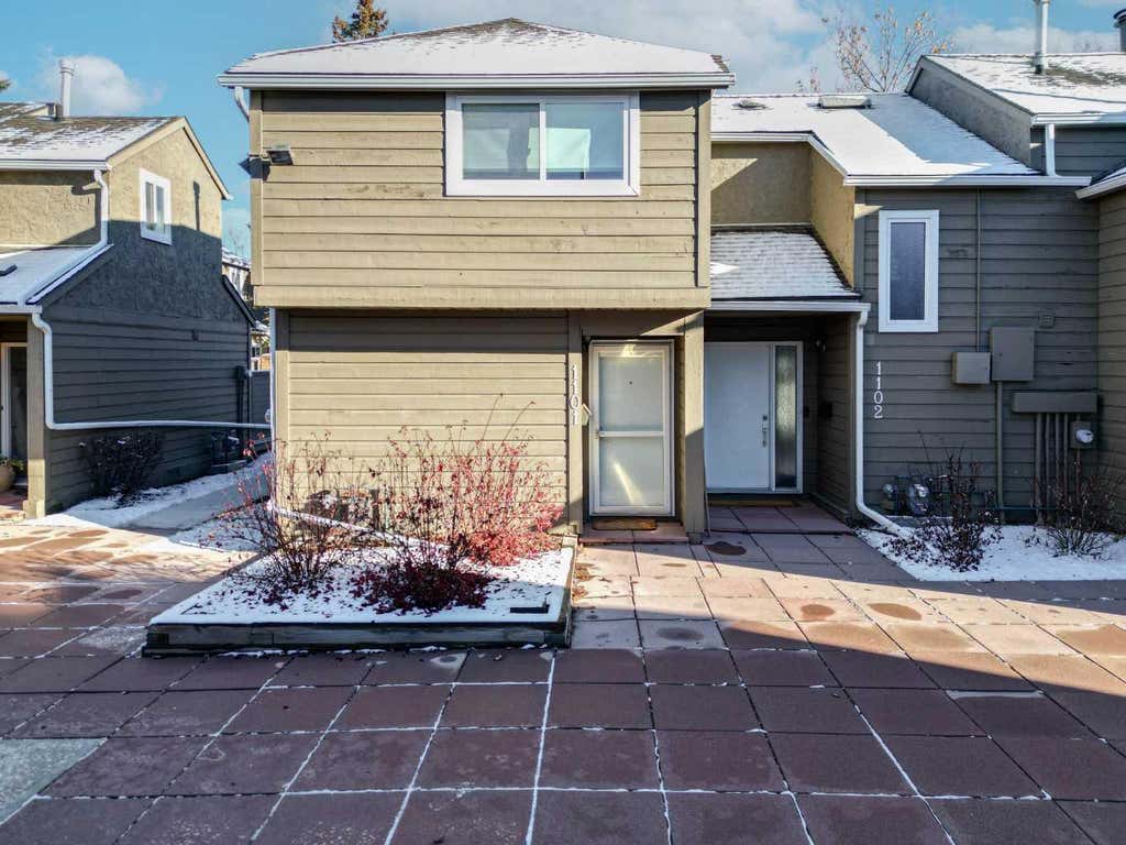Photo of 829 Coach Bluff Crescent SW #1101, Calgary, AB T3H 1B1 (MLS # A2326699)