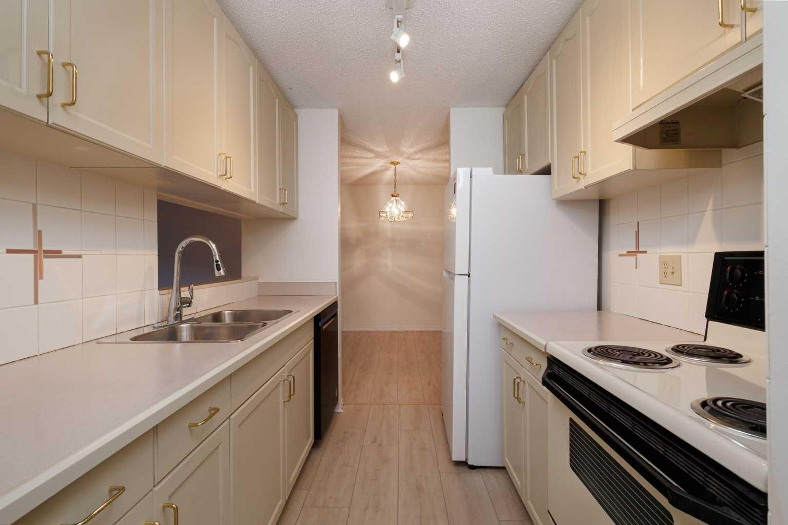 723 57 Avenue SW 207