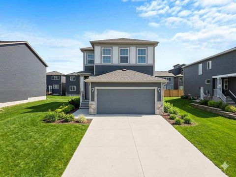 540 BELMONT Place SW Calgary AB T2X 6C8