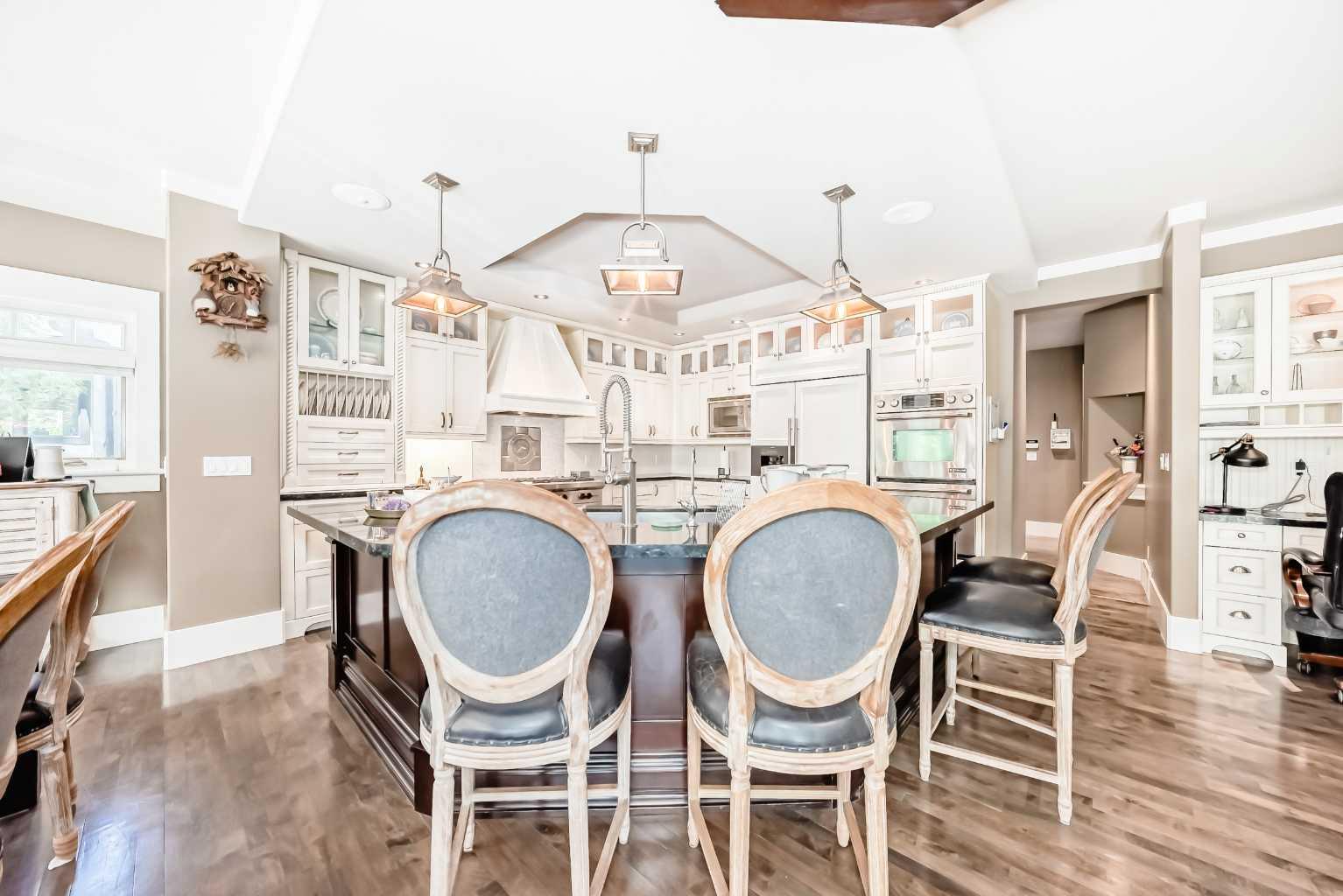 113 Tusslewood Heights NW
