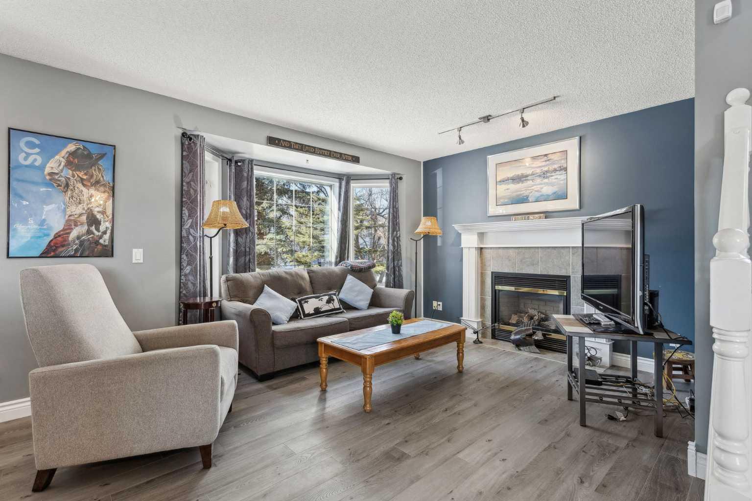 30 Martha's Haven Manor NE