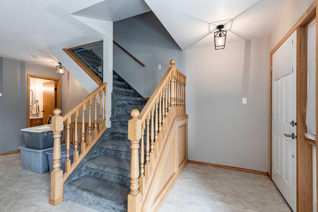 Photo of 165 South Ridge Drive SE #502, Medicine Hat, AB T1B 4H6 (MLS # A2336555)