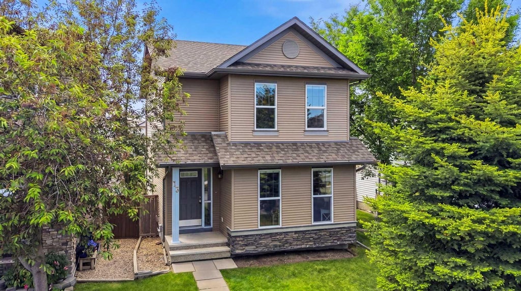 Photo of 13 Drake Landing Way, Okotoks, AB T1S 0B9 (MLS # A2322468)
