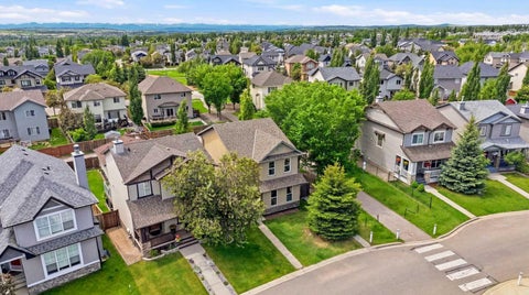 Photo of 13 Drake Landing Way, Okotoks, AB T1S 0B9 (MLS # A2322468)
