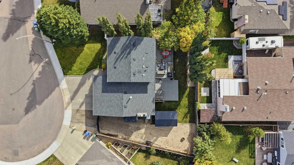 Photo of 6 Wiltshire Place, Red Deer, AB T0M 0J0 (MLS # A2349706)