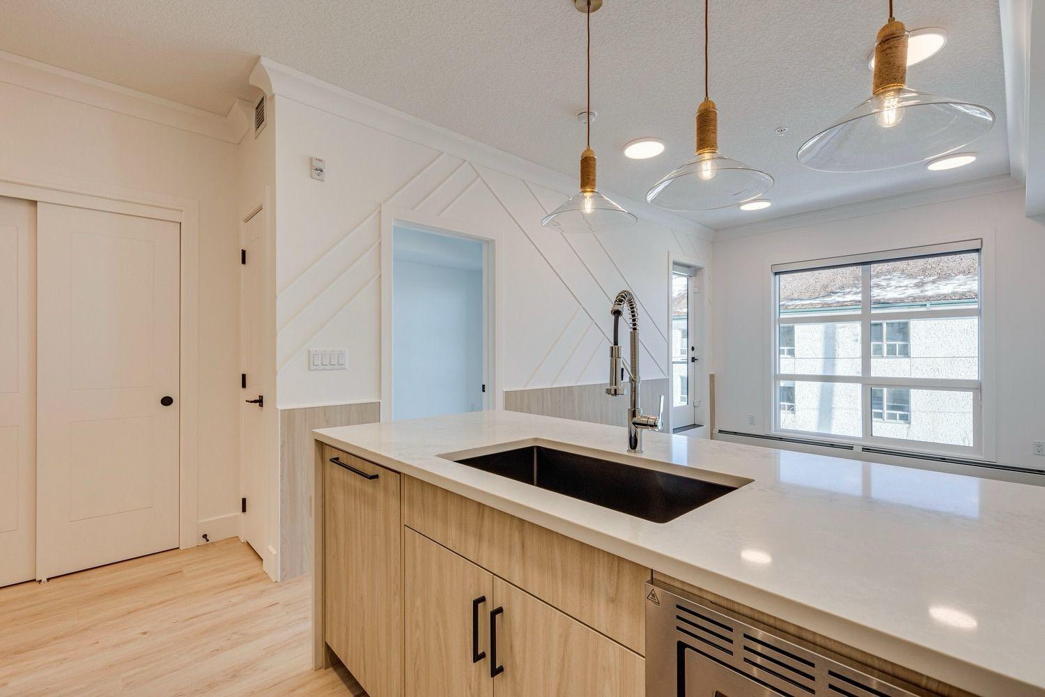 370 Dieppe Drive SW 214