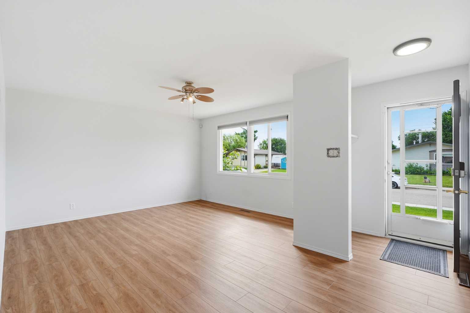 23 Fairway Avenue