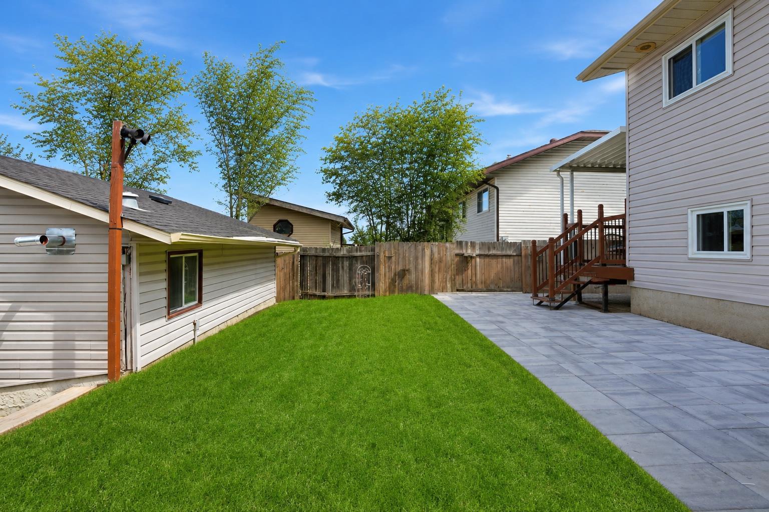 203 Shawglen Road SW