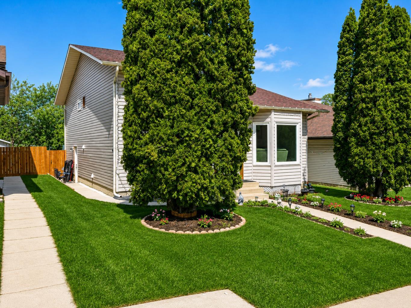 203 Shawglen Road SW