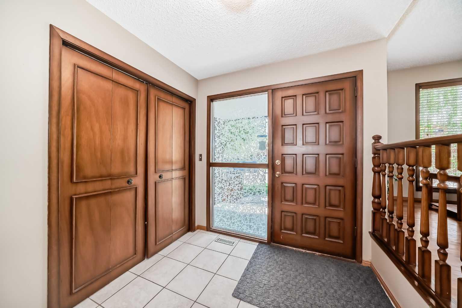 175 Templewood Drive NE