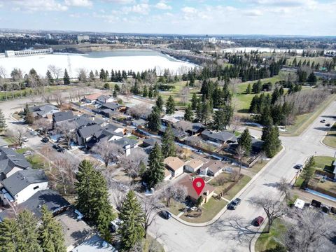 Photo of 2043 57 Avenue SW, Calgary, AB T3E 1N1 (MLS # A2305088)