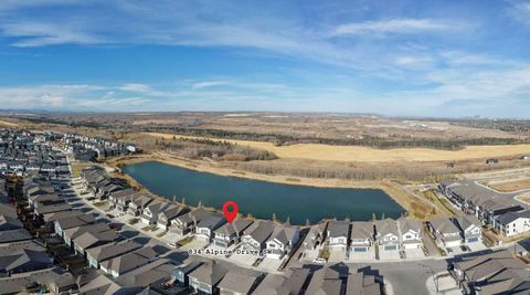 Photo of 834 Alpine Drive SW, Calgary, AB T2Y 0S4 (MLS # A2266361) Photo of 834 Alpine Drive SW, Calgary, AB T2Y 0S4 (MLS # A2266361)