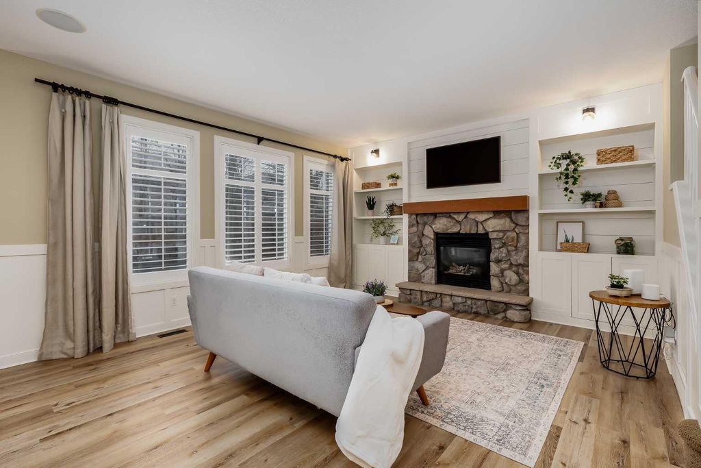 Photo of 153 Cranridge Terrace SE, Calgary, AB T3M 0H9 (MLS # A2291968)