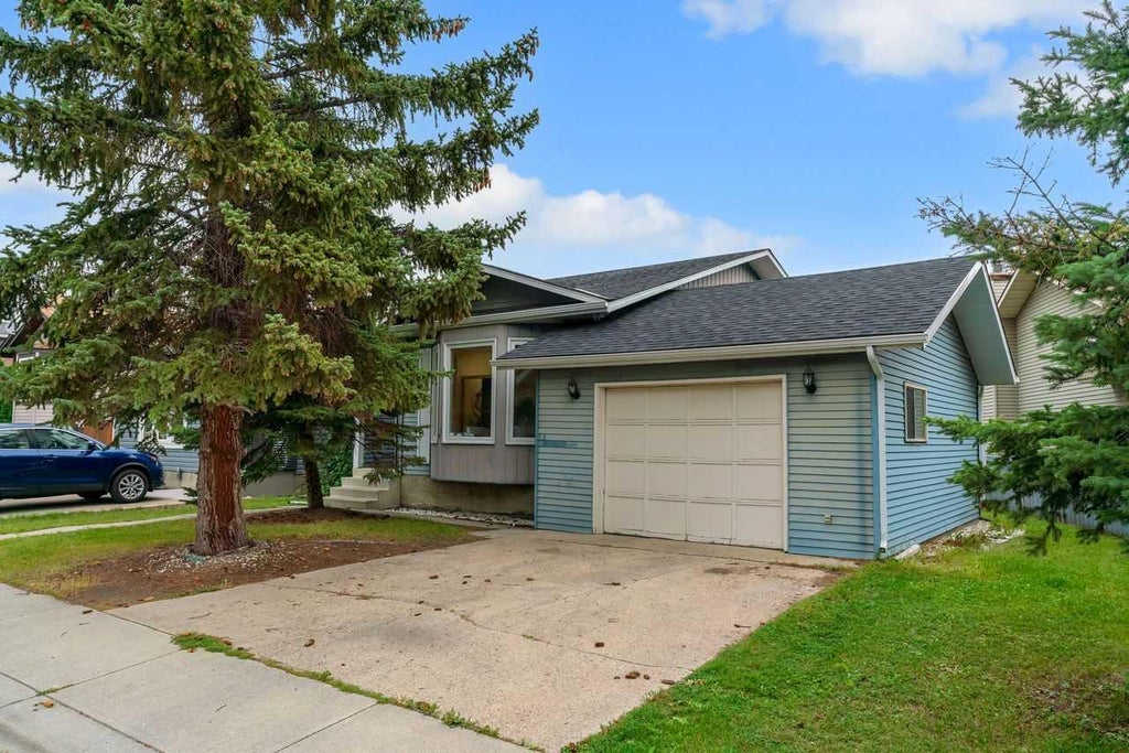 Photo of 91 Riverbrook Way SE, Calgary, AB T2C 3R3 (MLS # A2344884)