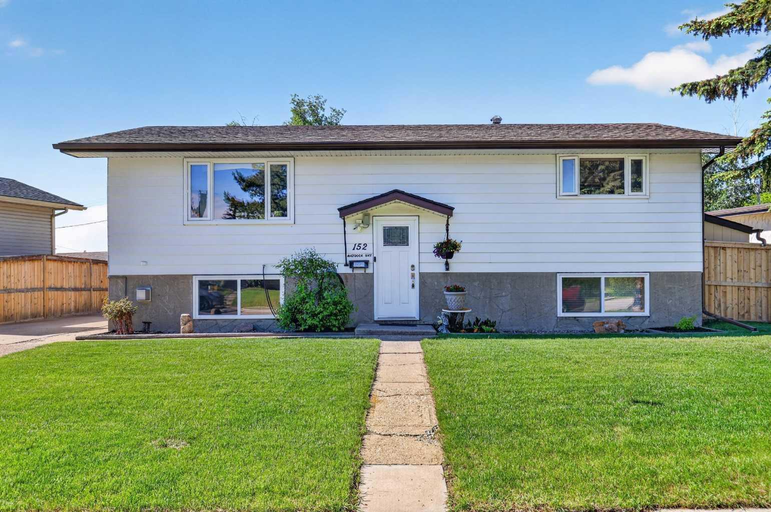 152 Maddock Way NE