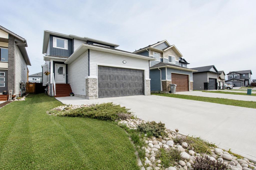 Photo of 8814 85A Avenue, Grande Prairie, AB T8X 0R4 (MLS # A2310560)