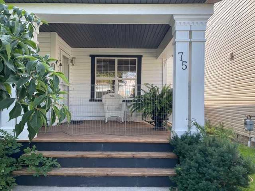 Photo of 75 Copperfield Terrace SE, Calgary, AB T2Z 4V2 (MLS # A2294808)