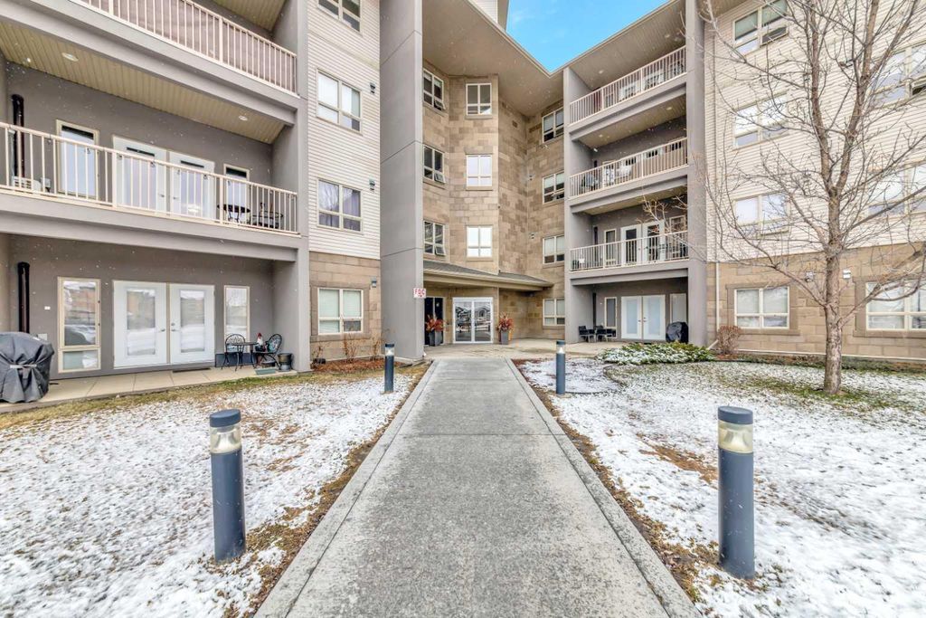 Photo of 4102 69 Avenue #104, Lloydminster, AB T9V 2H9 (MLS # A2305822)