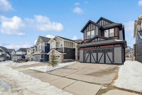 55 Sundown Crescent Cochrane AB T4C 2T2