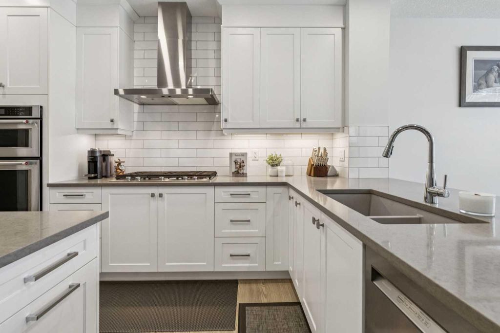 Photo of 55 Sundown Crescent, Cochrane, AB T4C 2T2 (MLS # A2289919)