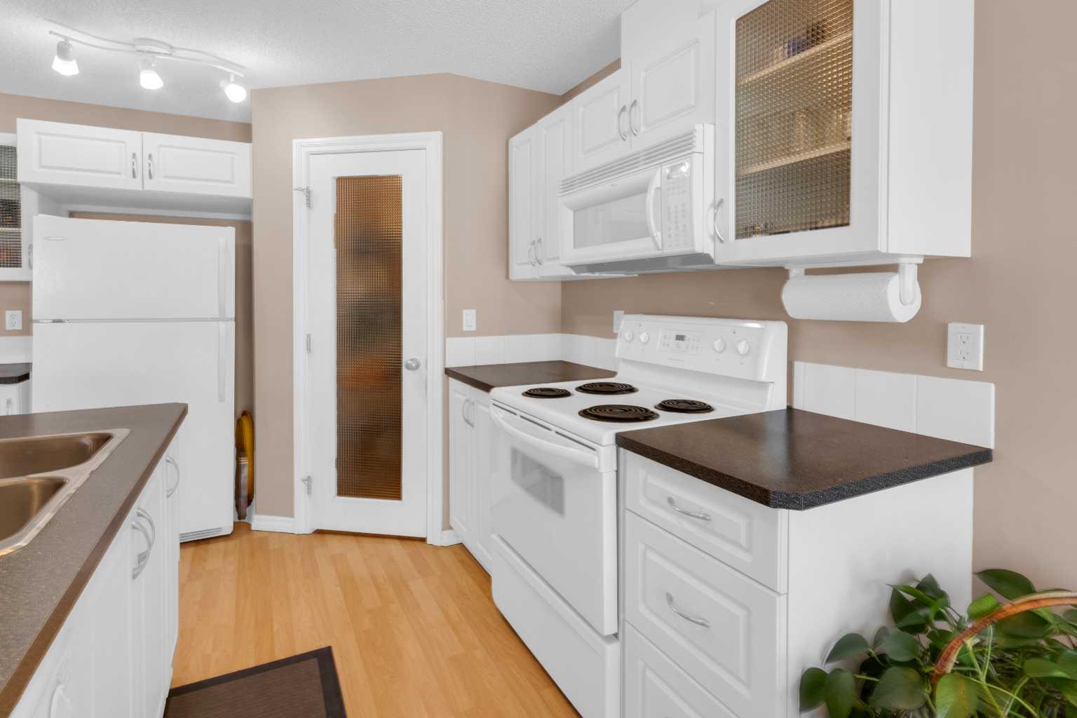 27 Royal Birch Mount NW