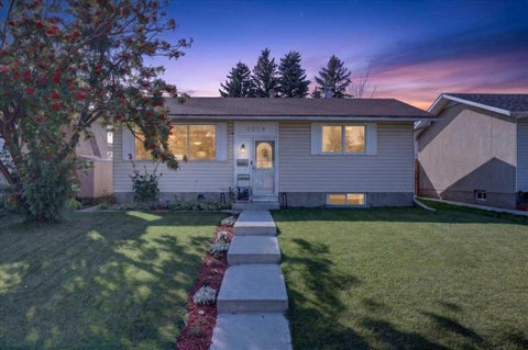 Photo of 6019 Penworth Road SE, Calgary, AB T2A 4E9 (MLS # A2347759)