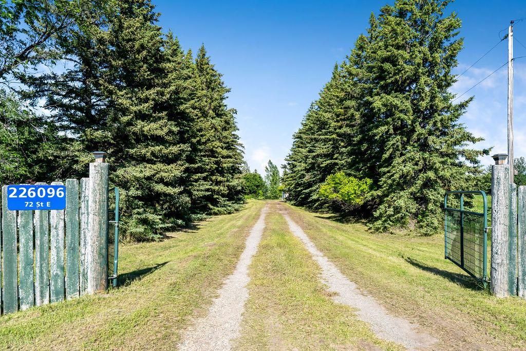 Photo of 226096 72 Street E, Rural Foothills County, AB T1S 3V7 (MLS # A2321724)