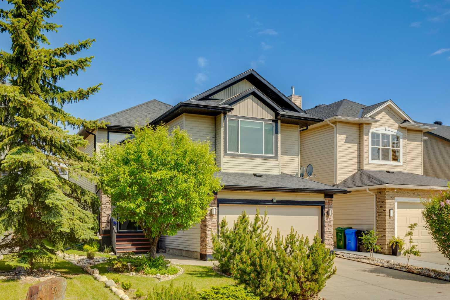 16 Cougarstone Manor SW
