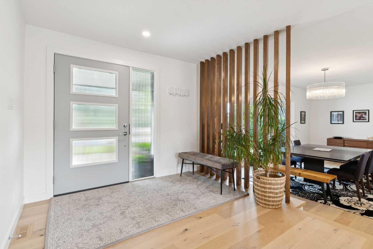 12215 Lake Erie Way SE