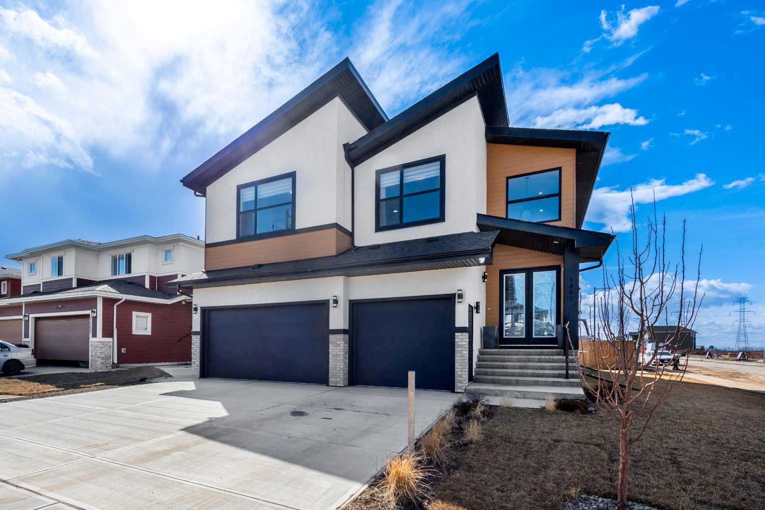 1001 Waterford Drive SE