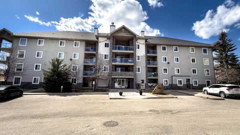 Photo of 5500 Somervale Court SW #208, Calgary, AB T2Y 4L9 (MLS # A2302450)