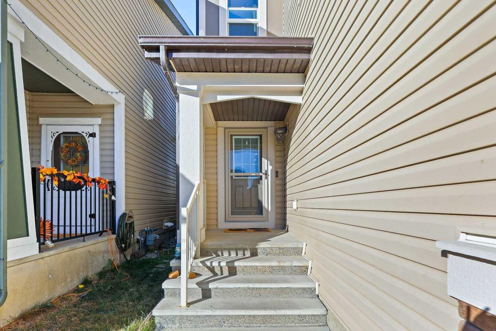 Photo of 26 Chaparral Valley Common SE, Calgary, AB T2X 0T4 (MLS # A2275746)