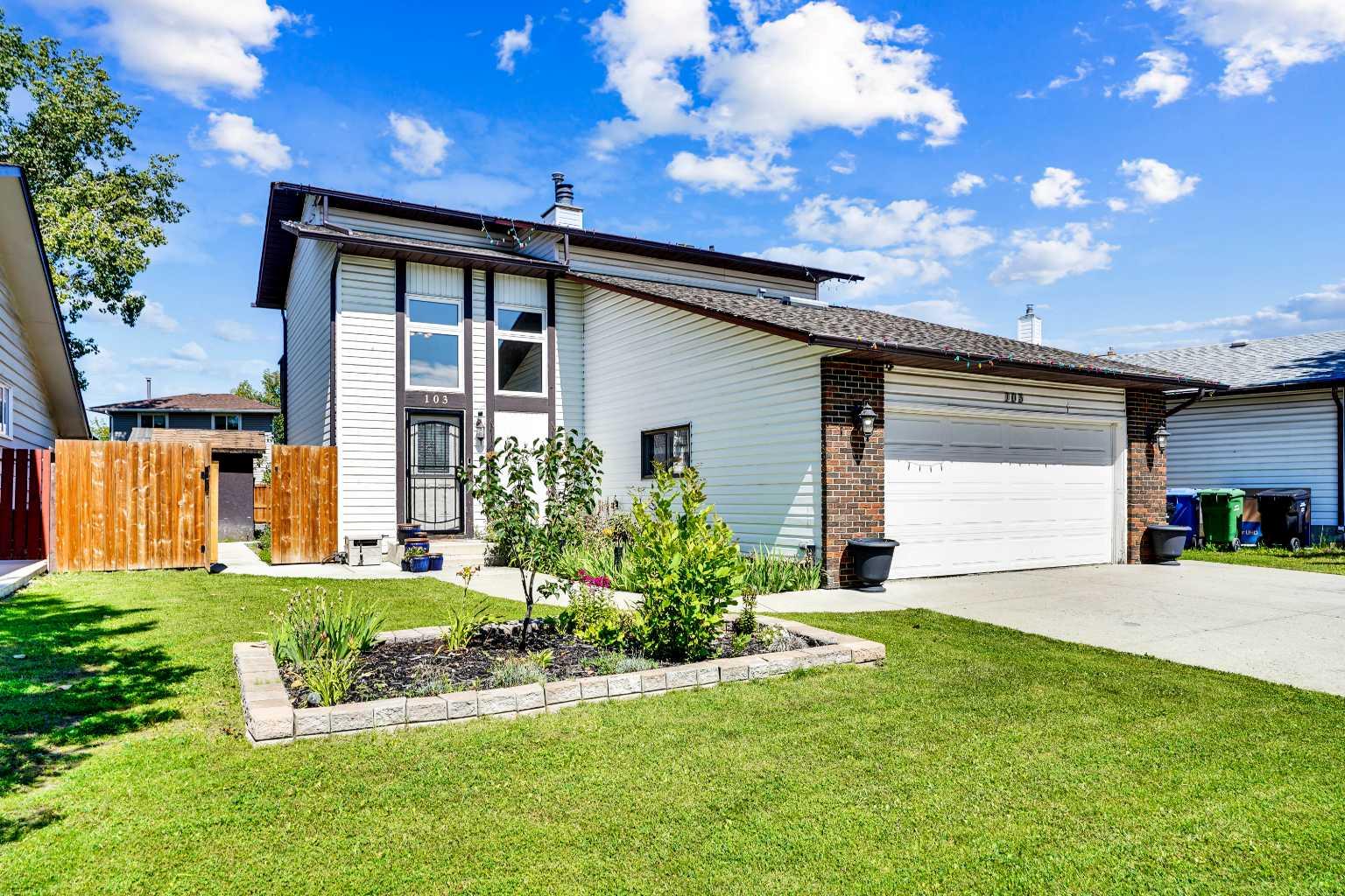 103 Castlebury Way NE