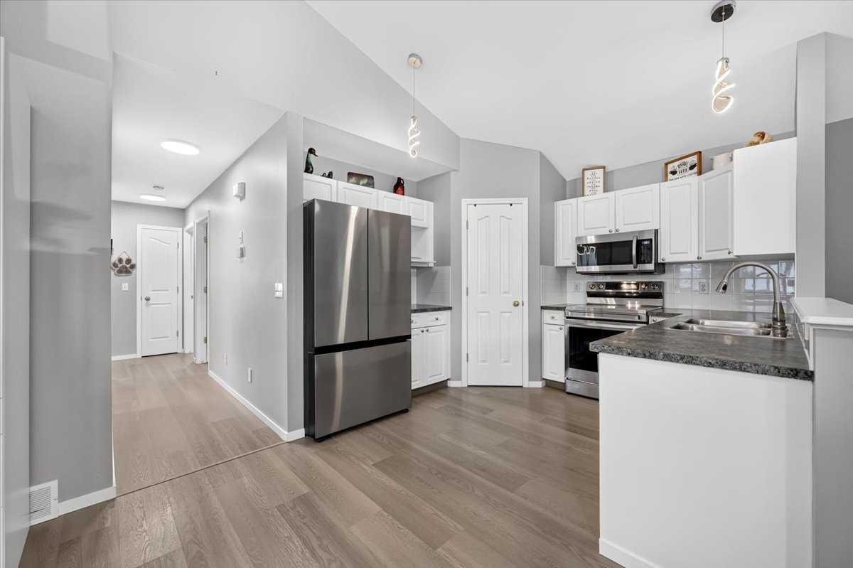 43 Cimarron Meadows Bay