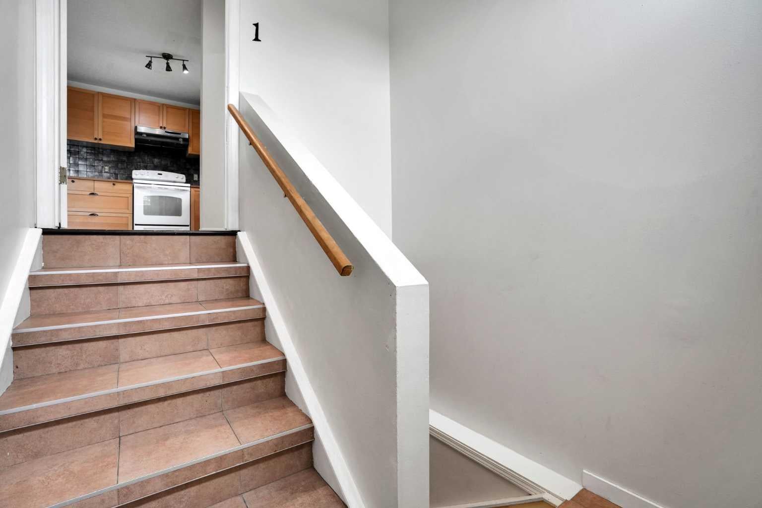 152 Fonda Drive SE