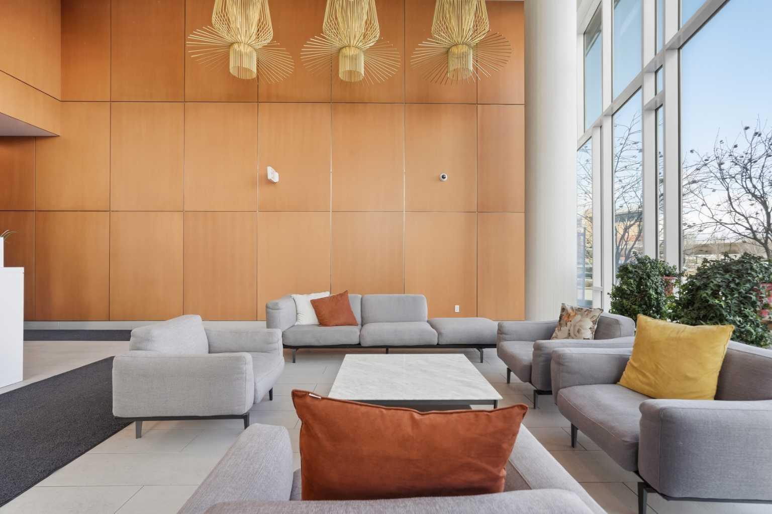 519 Riverfront Avenue SE 1203