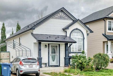 Photo of 1062 Bridlemeadows Manor SW, Calgary, AB T2Y 4L1 (MLS # A2342941)