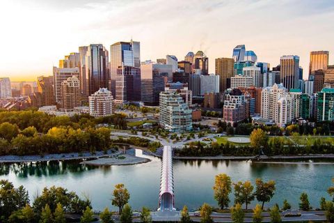 Photo of 738 1 Avenue SW #601, Calgary, AB T2P 5G8 (MLS # A2292732)