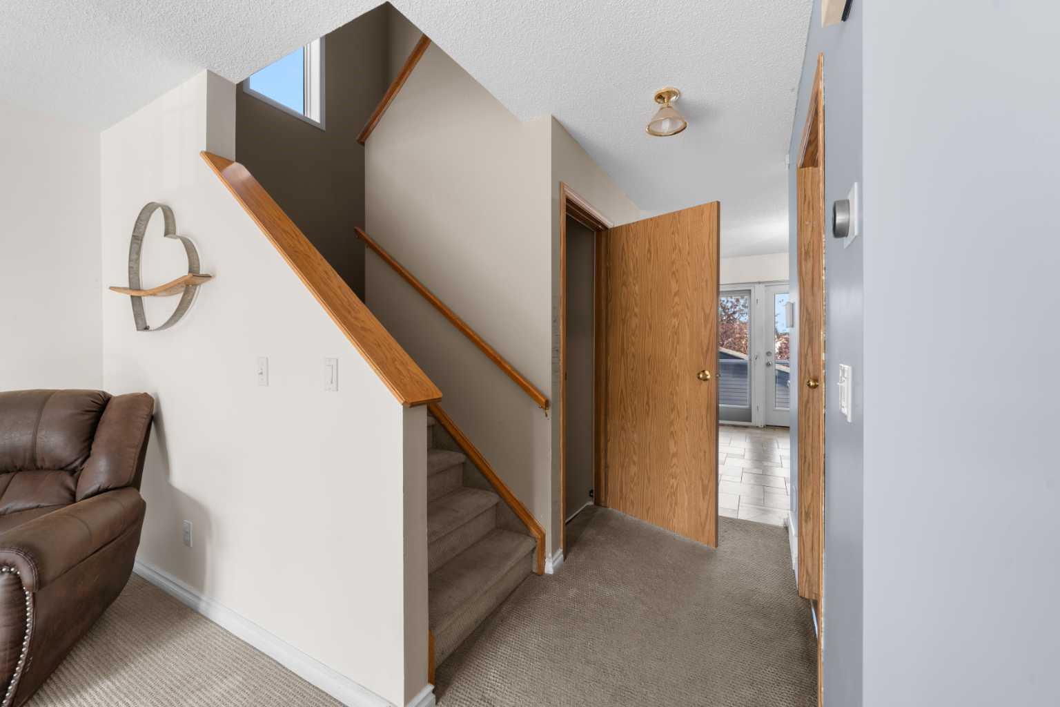 10884 Hidden Valley Drive NW